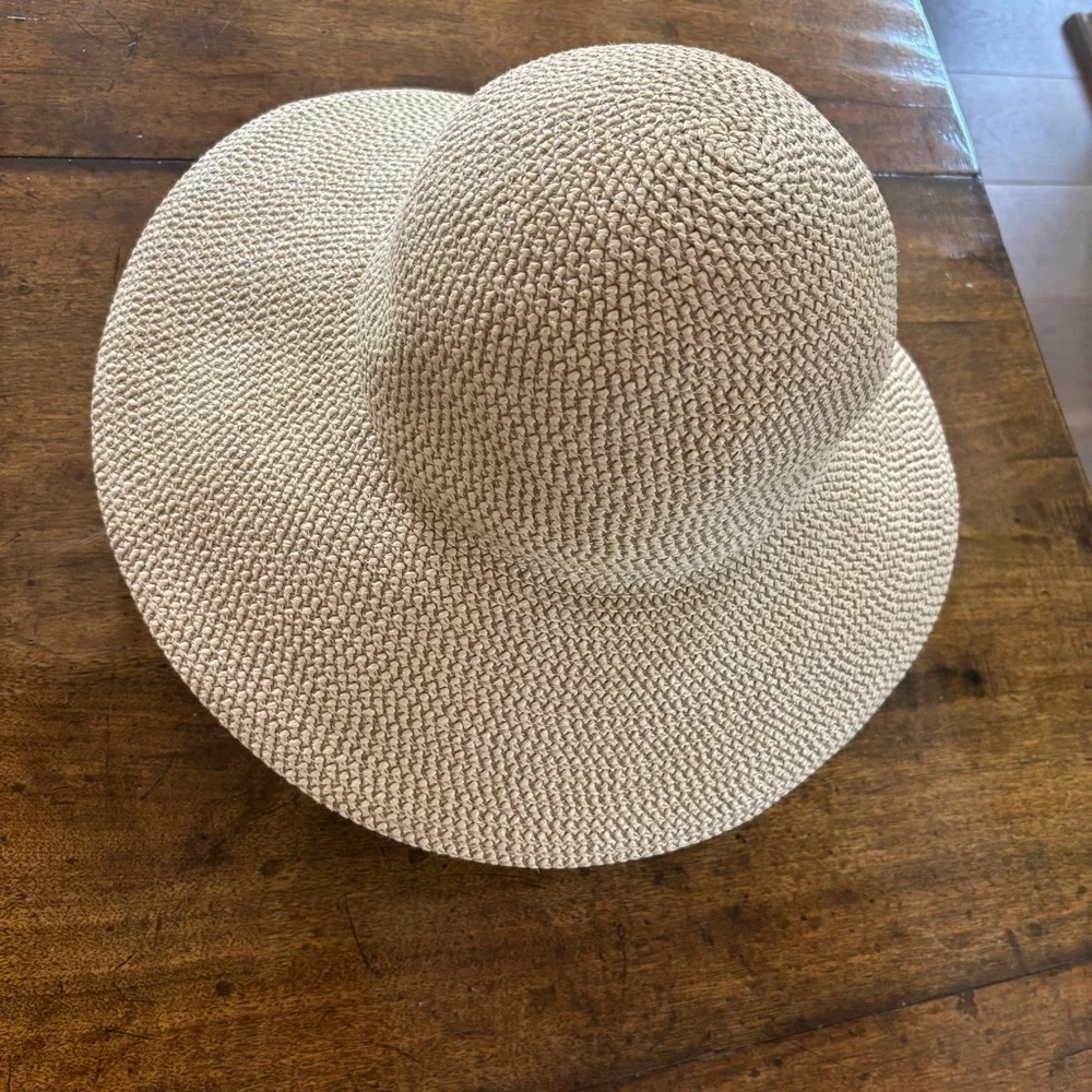 Eric Javits sun hat - Picture 3 of 5
